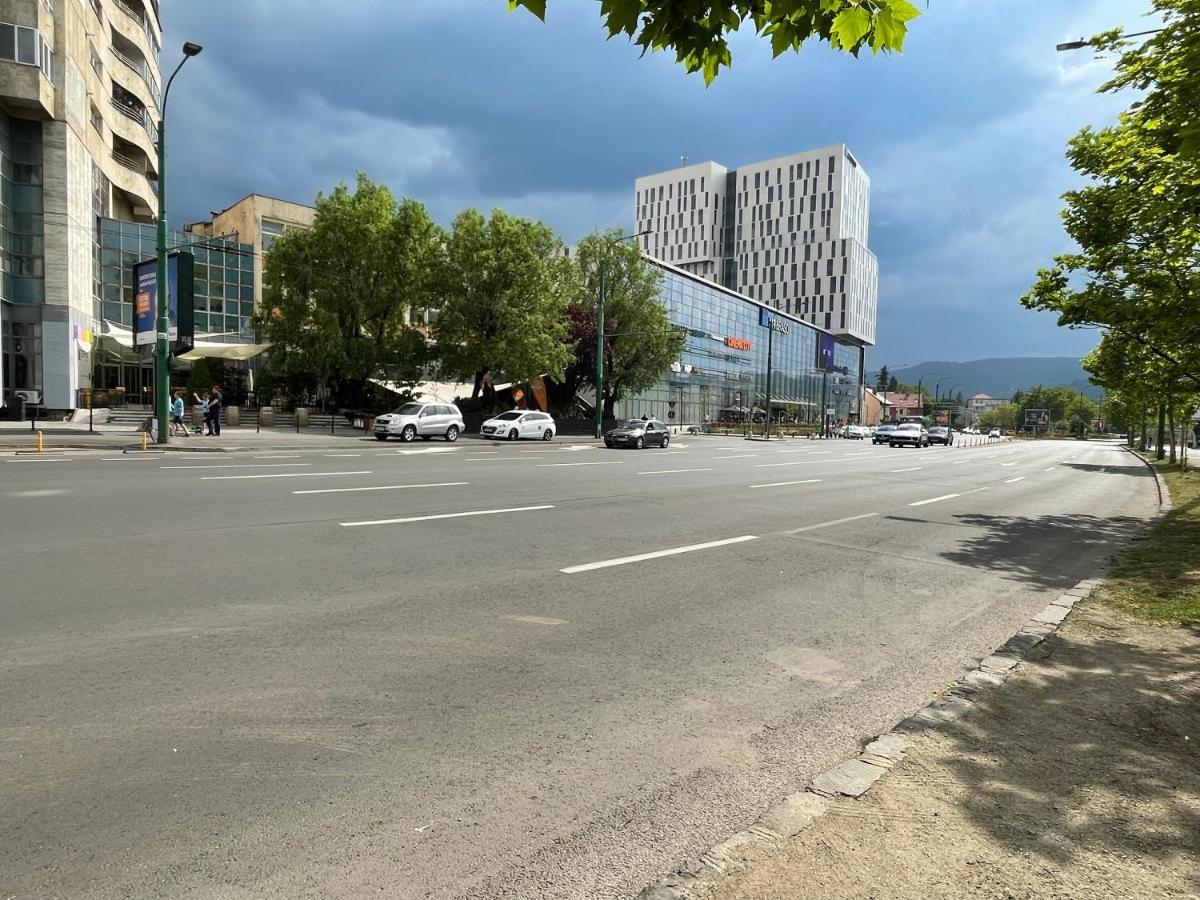 Premium Central Apartment Брашов Экстерьер фото